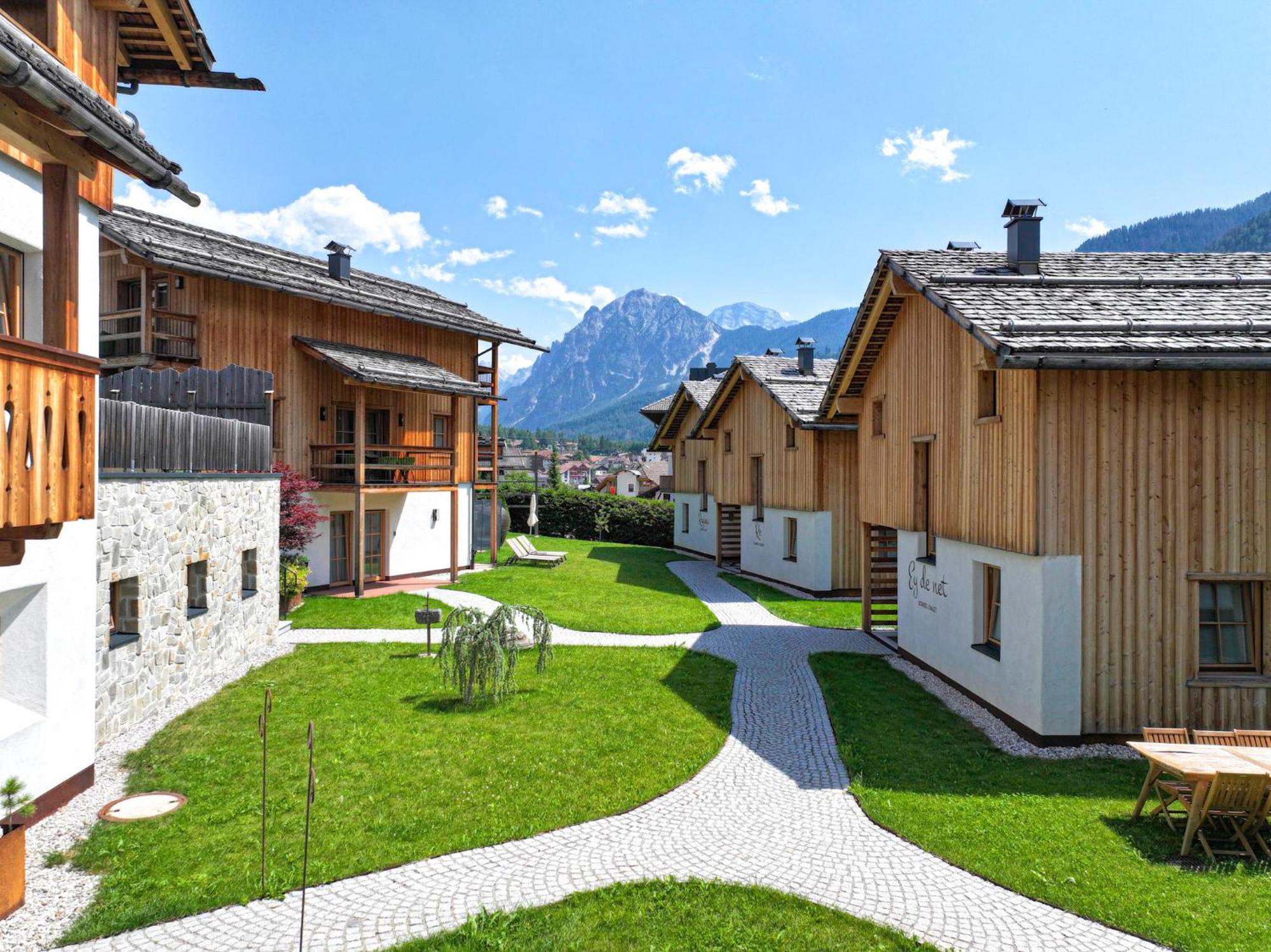 Liondes Chalets St. Vigil Exteriör bild