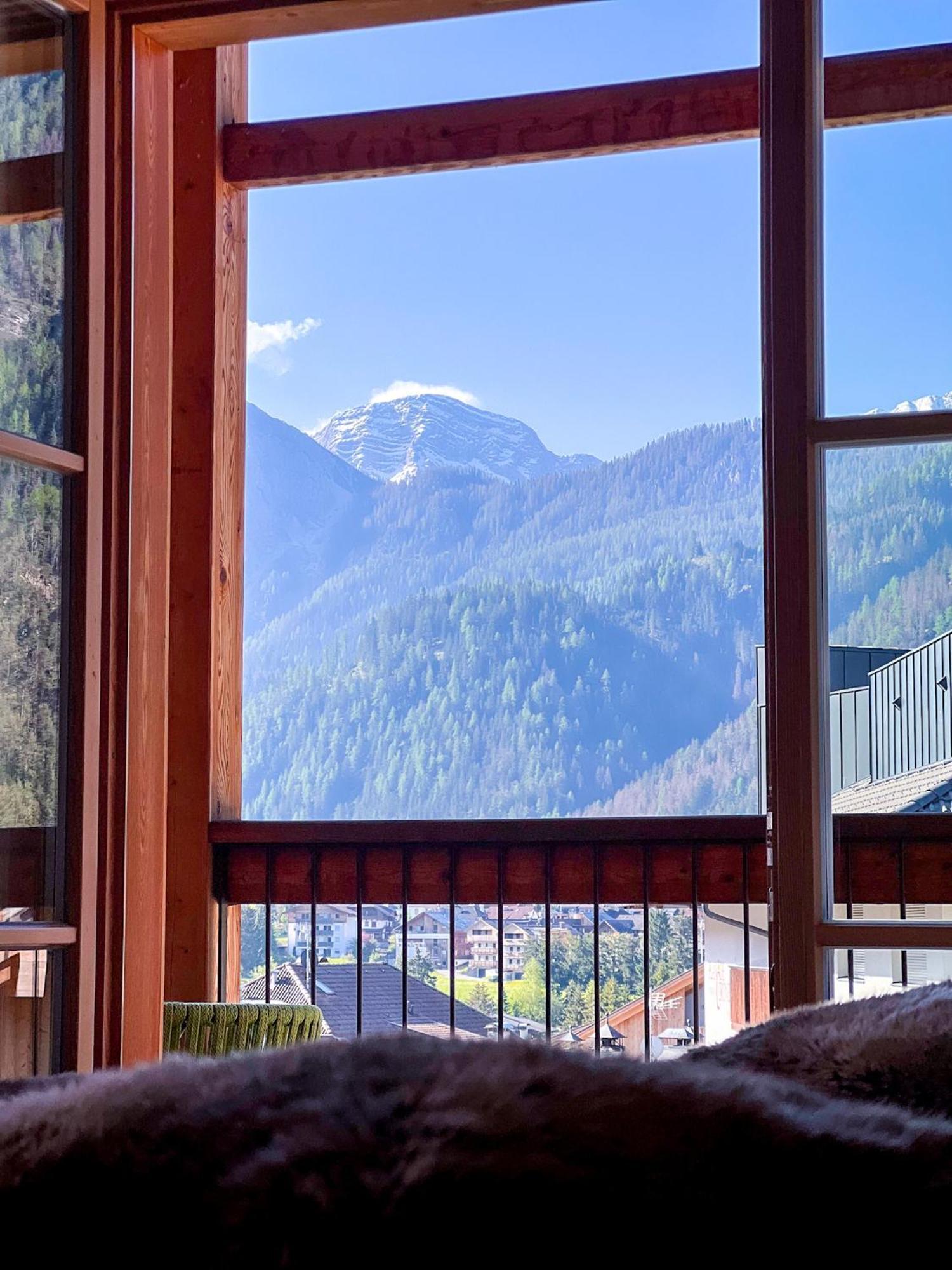 Liondes Chalets St. Vigil Exteriör bild