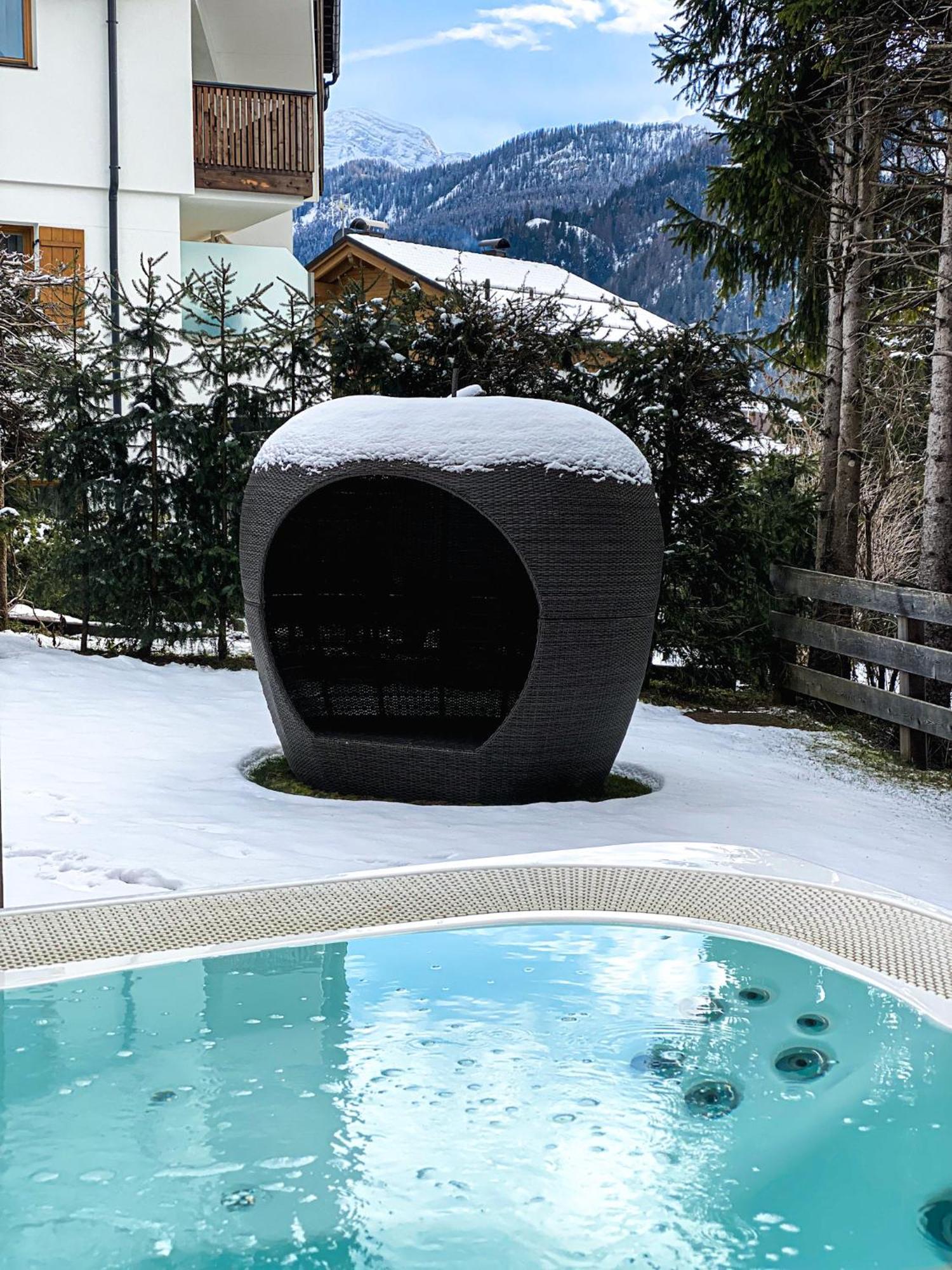 Liondes Chalets St. Vigil Exteriör bild