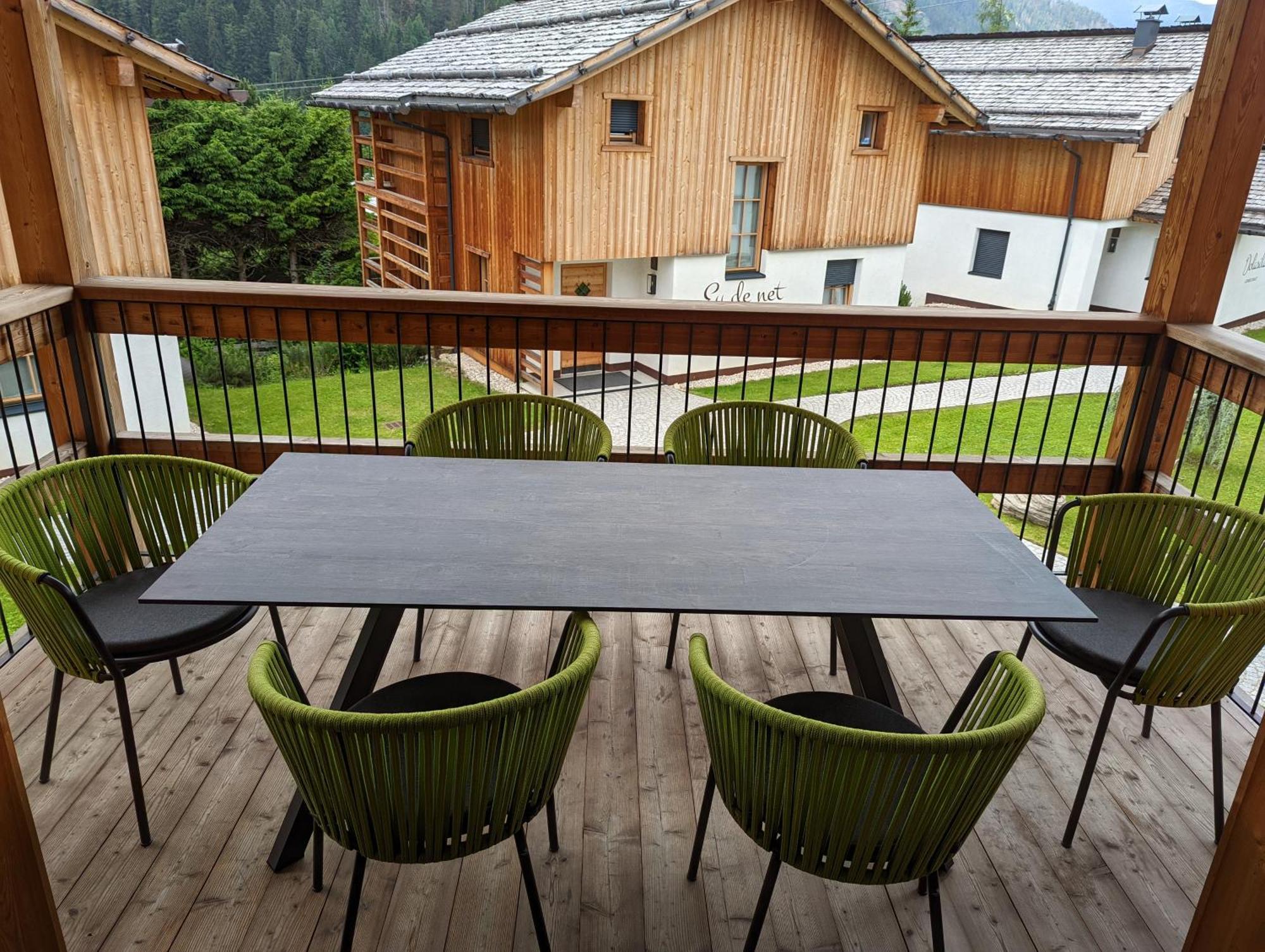 Liondes Chalets St. Vigil Exteriör bild