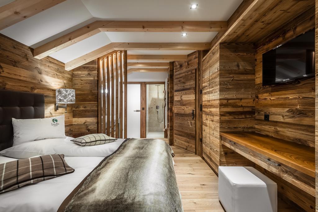 Liondes Chalets St. Vigil Exteriör bild
