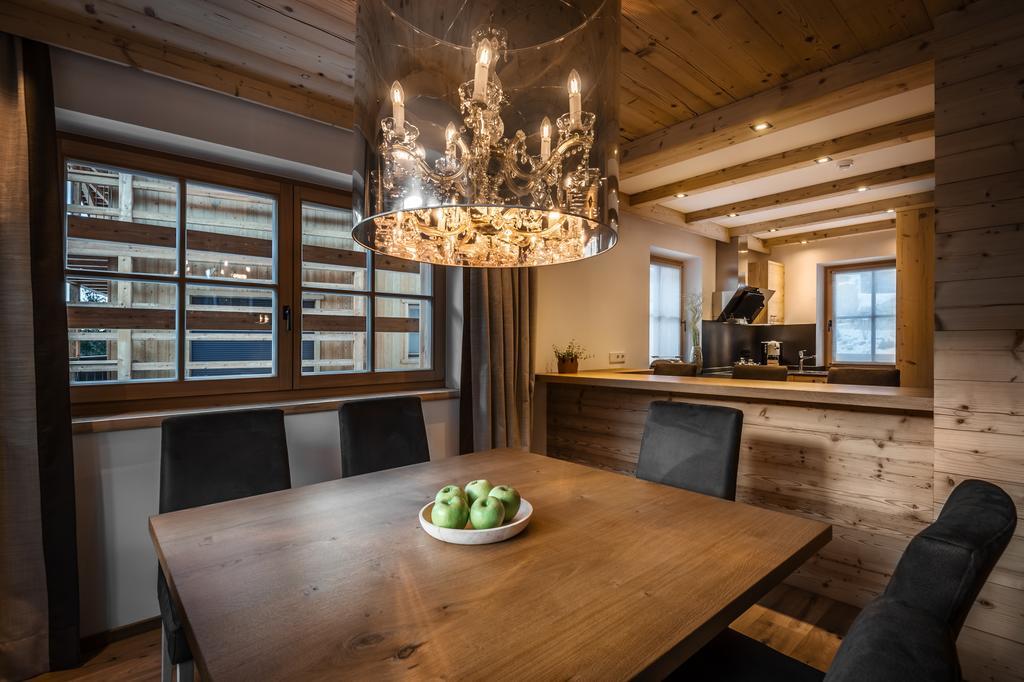 Liondes Chalets St. Vigil Exteriör bild